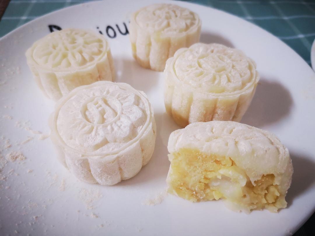 冰皮榴莲月饼