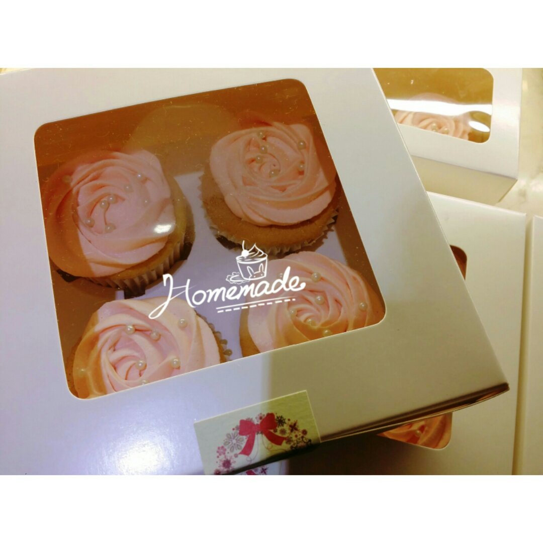 鲜奶油戚风杯子蛋糕（纸杯蛋糕）