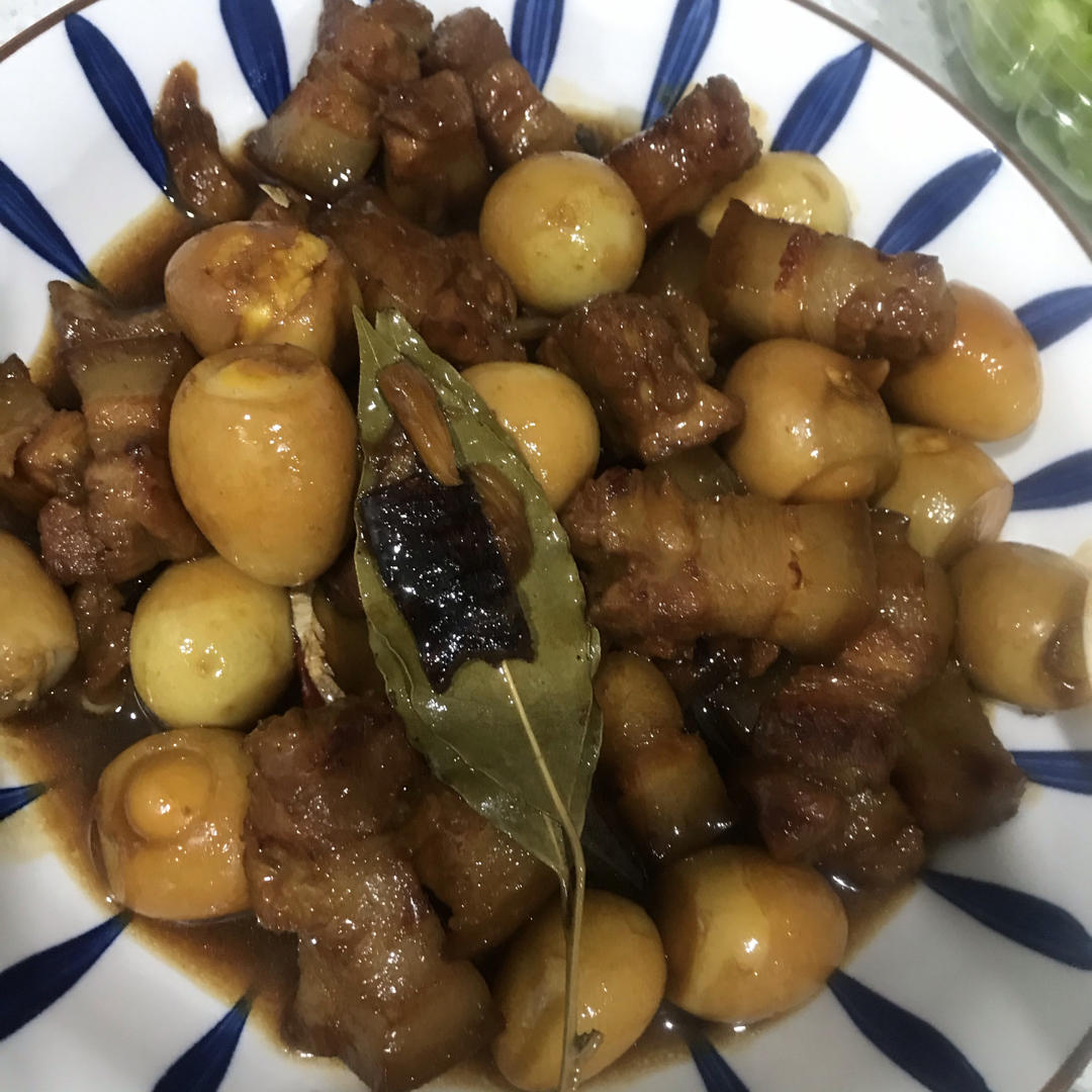 不放油的红烧肉+鹌鹑蛋