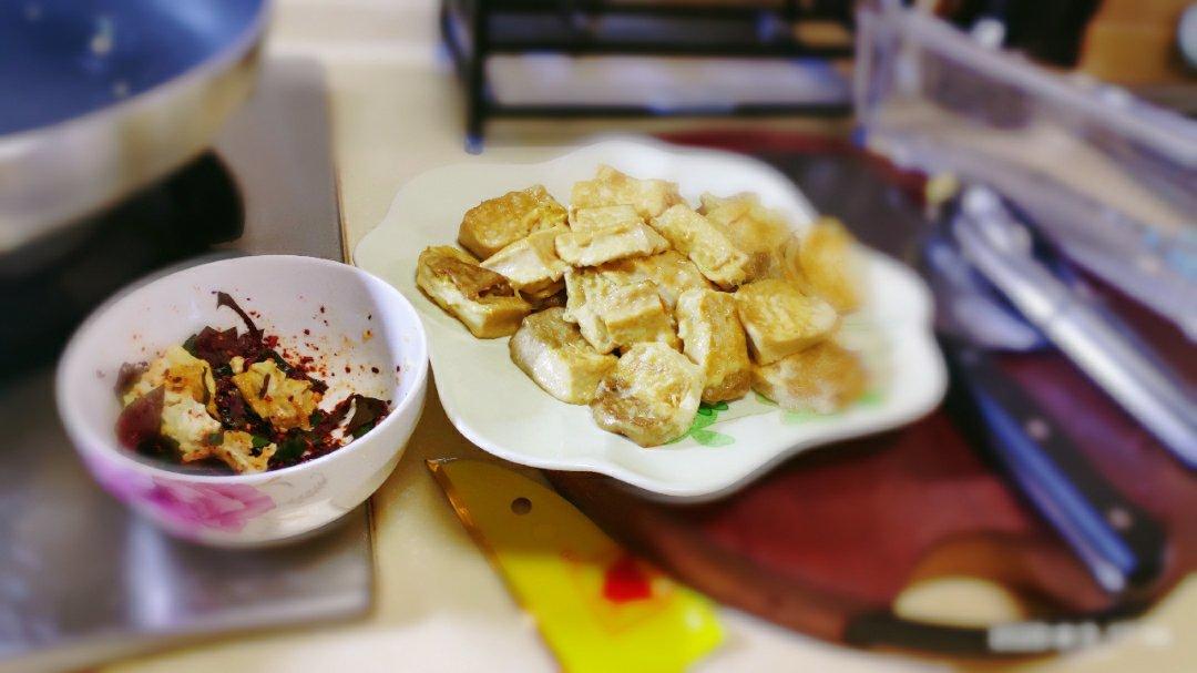 自制包浆豆腐（包含豆腐制作包浆豆腐，包浆豆腐制作烧烤包浆豆腐）