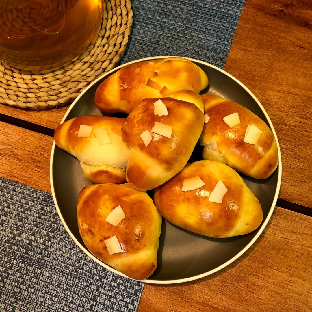 黄油面包卷