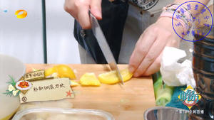 《中餐厅》张亮家常版 菠萝咕噜肉的做法 步骤3