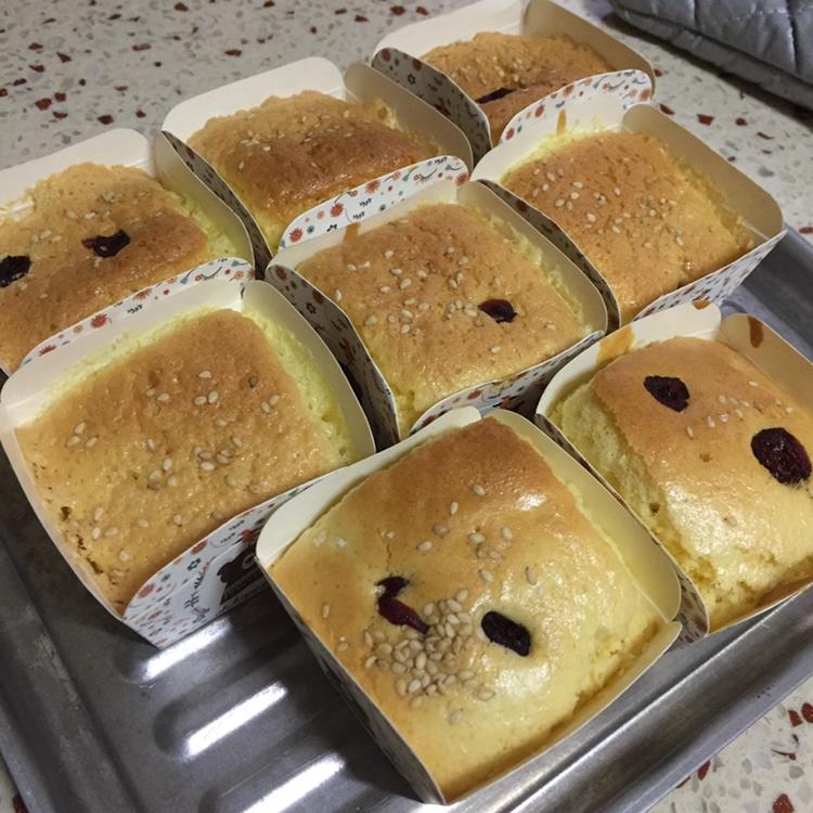 纸杯蛋糕 8寸戚风蛋糕的量