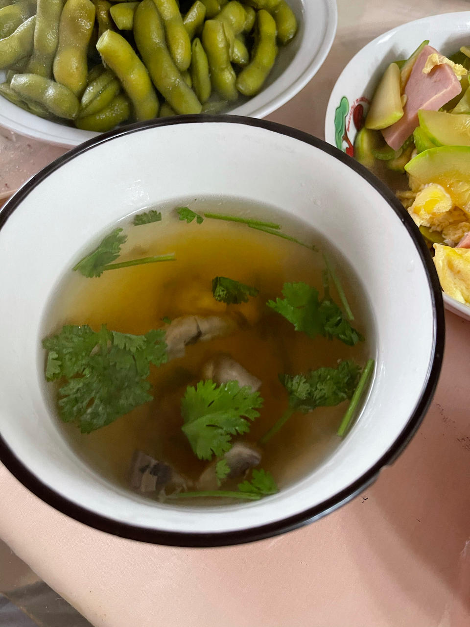 明明是素汤 却鲜得像鸡汤一样的「口蘑汤」