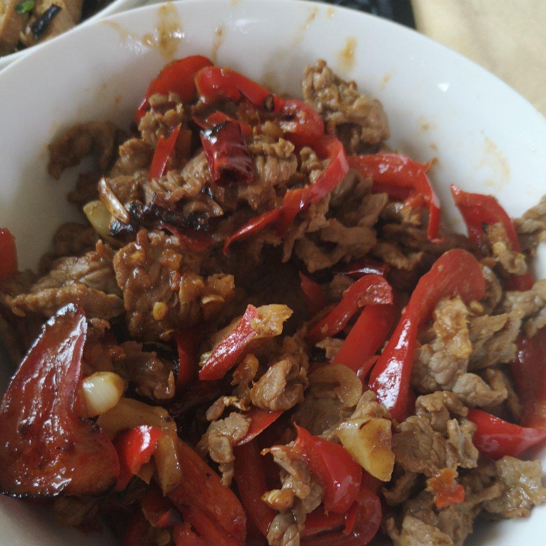 辣椒炒牛肉（牛肉嫩滑的做法）