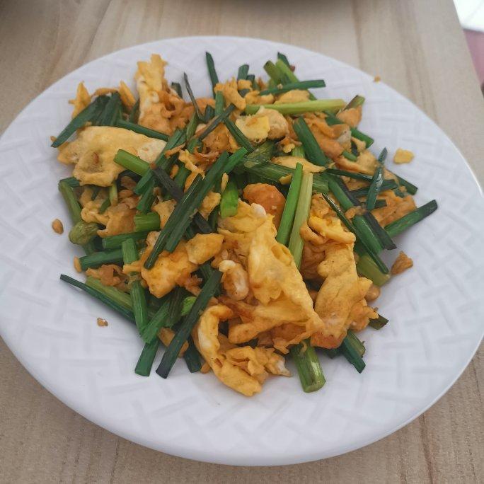韭菜花炒鸡蛋