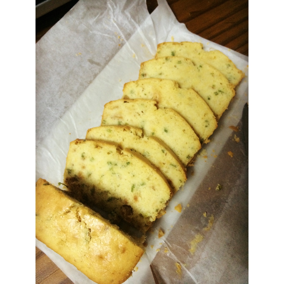 香葱肉松咸蛋糕，中粉版，比稻香村滴紫菜肉松好次~