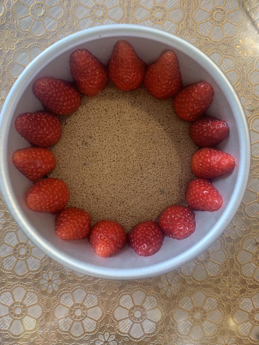 草莓戚风慕斯蛋糕的做法 步骤6