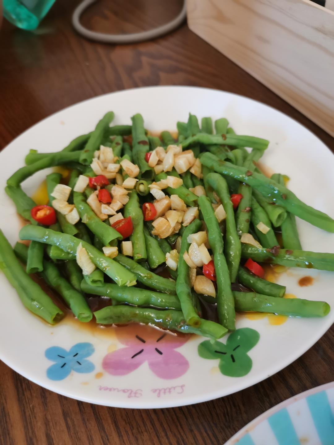 夏日爽口小拌菜～超级好吃的炝豇豆