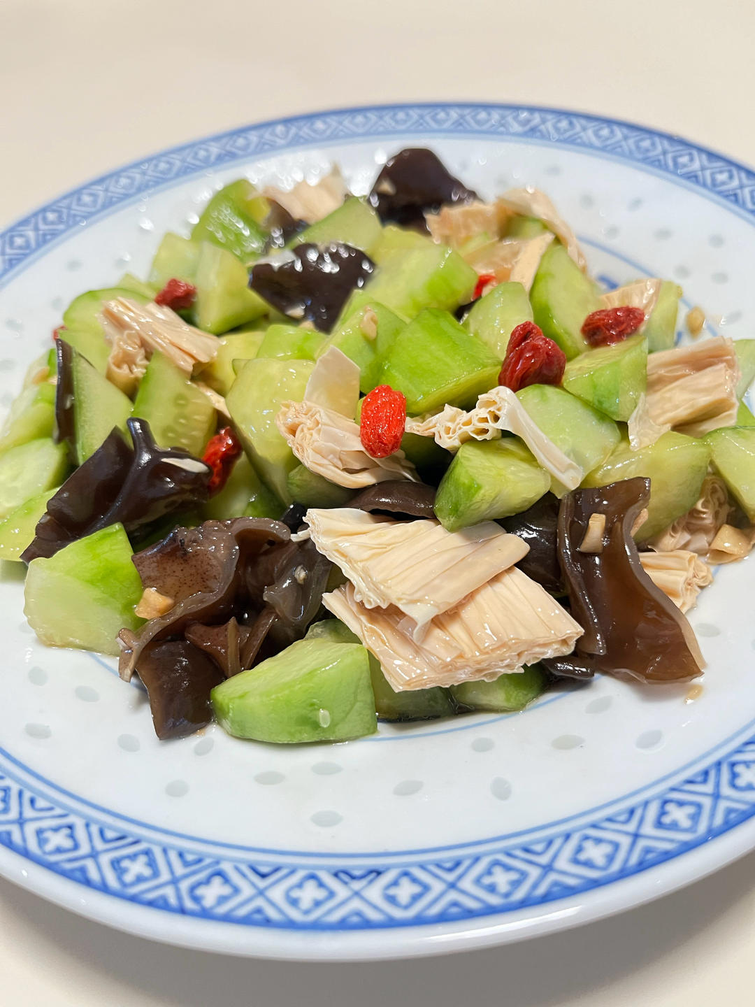 凉拌（腐竹木耳黄瓜）