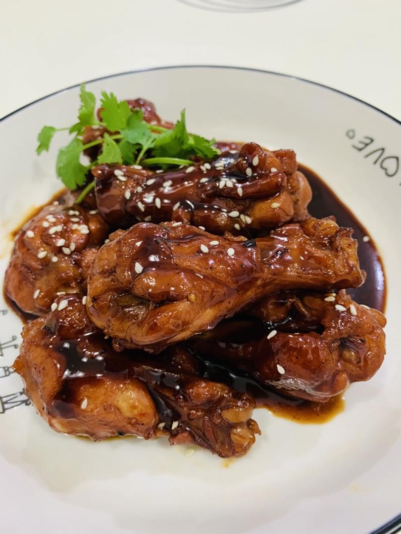 🔥好吃到飙泪的秘汁多汁蒜香鸡腿，鲜嫩到流口水。