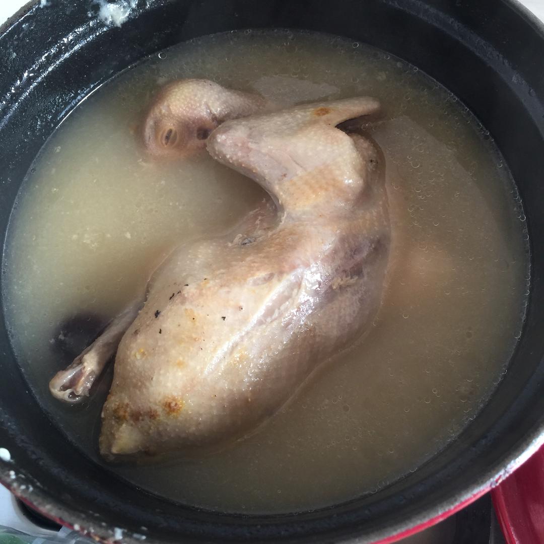 红枣山药炖乳鸽-小怪物妈月子餐的做法