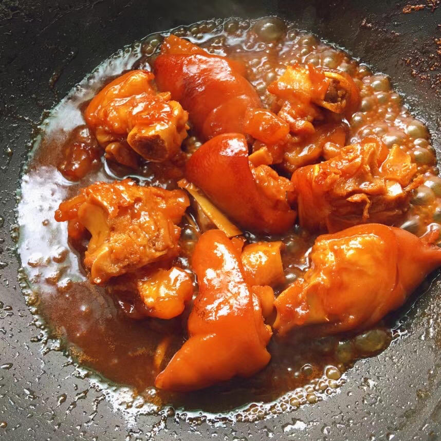 美味的家常菜：红烧猪蹄