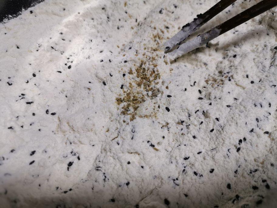 煎饼果子薄脆的制作