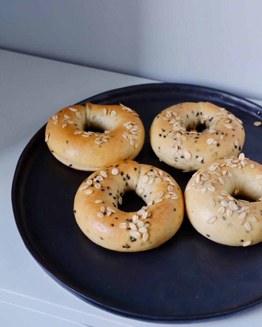 2hao_做的黑芝麻全麦贝果