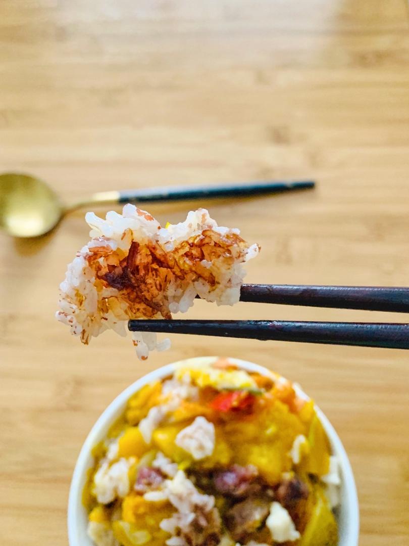 【南瓜鸡肉焖饭】