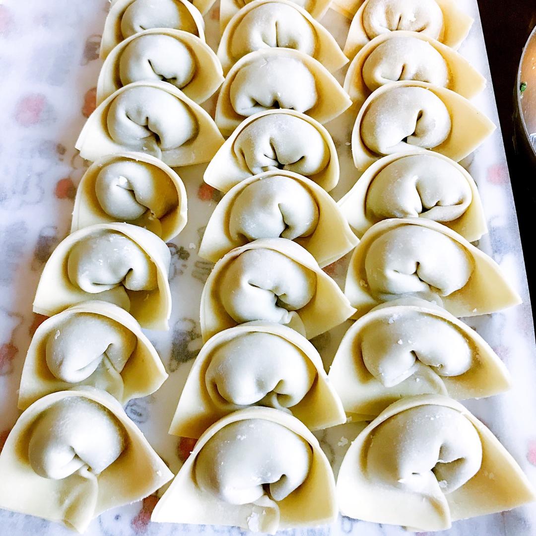 上海荠菜大馄饨