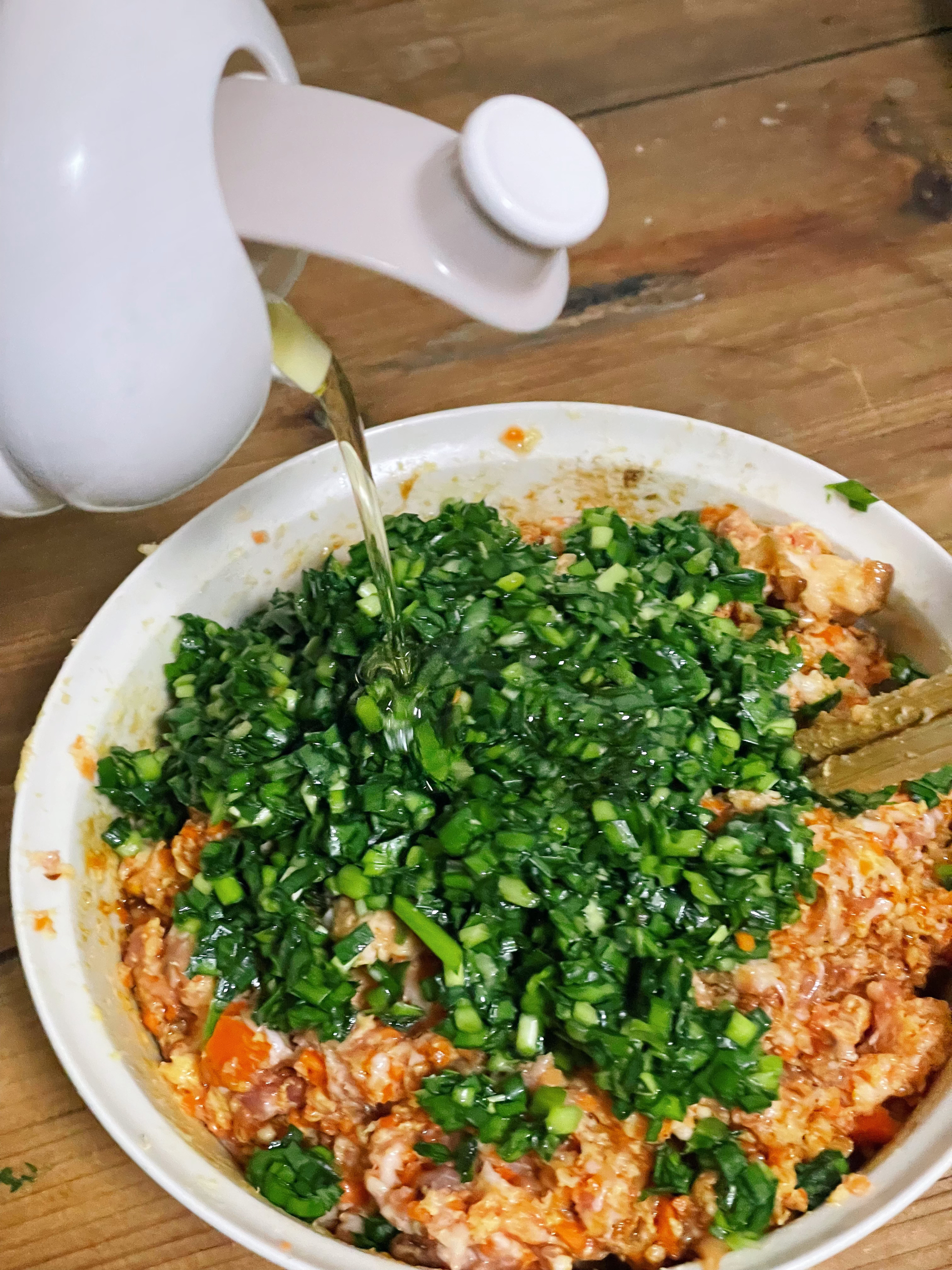 啊！多汁香菇鲜肉水饺🥟的做法 步骤5