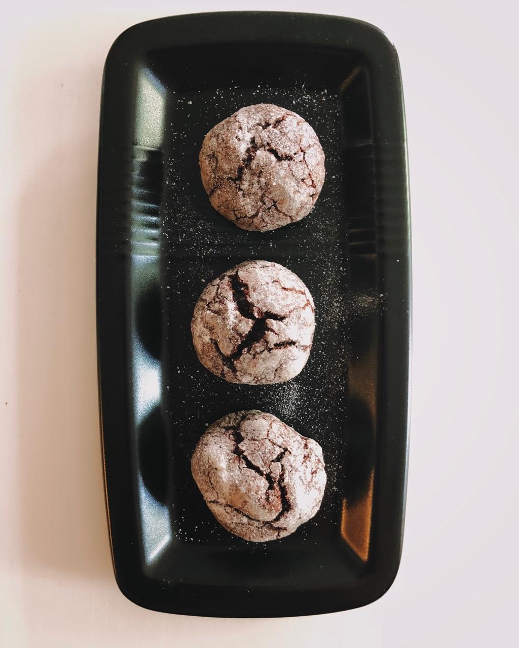 裂纹巧克力饼干