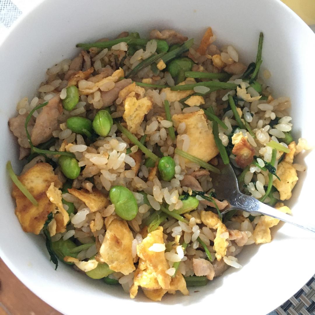 毛豆米炒鸡蛋