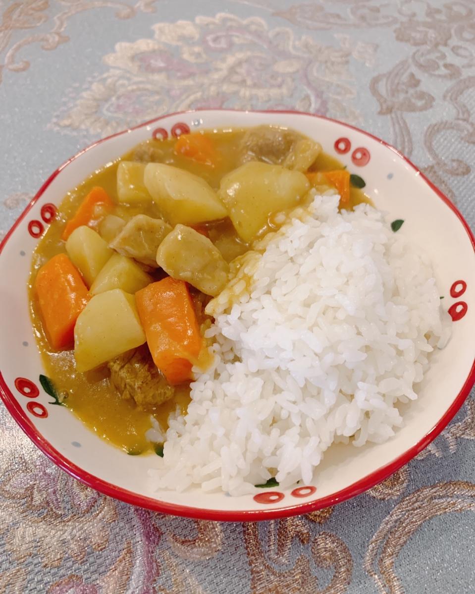 咖喱牛肉饭