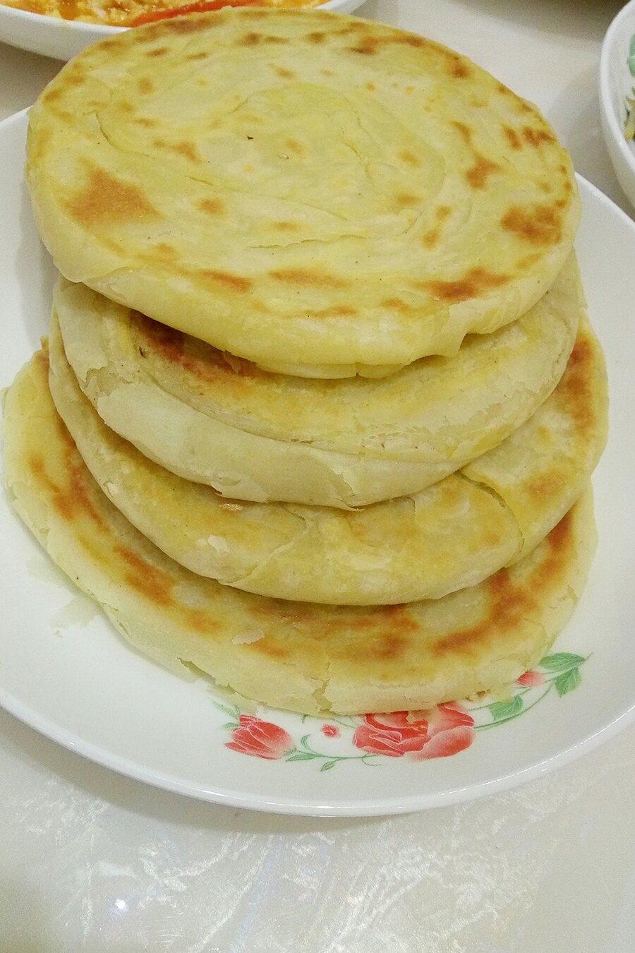 爱昔日余光做的烫面油饼