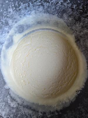 黄油、奶粉制作冰激凌的做法 步骤5