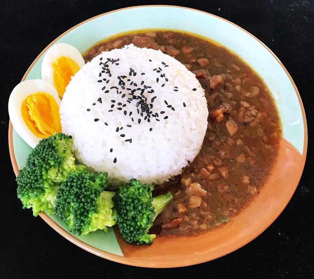 台式卤肉饭