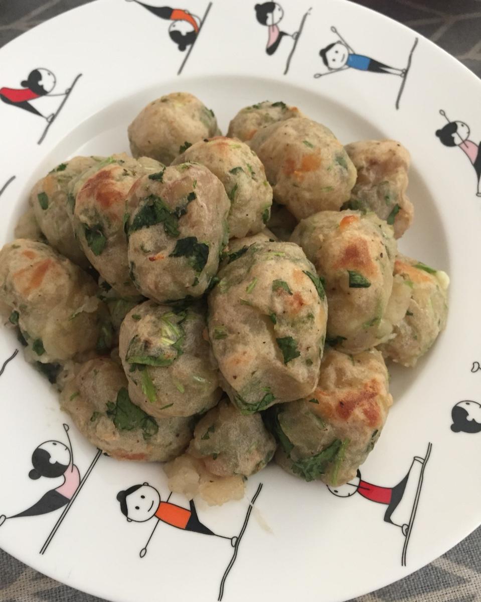 骑着狐狸的小九做的香烤马铃薯素丸子
