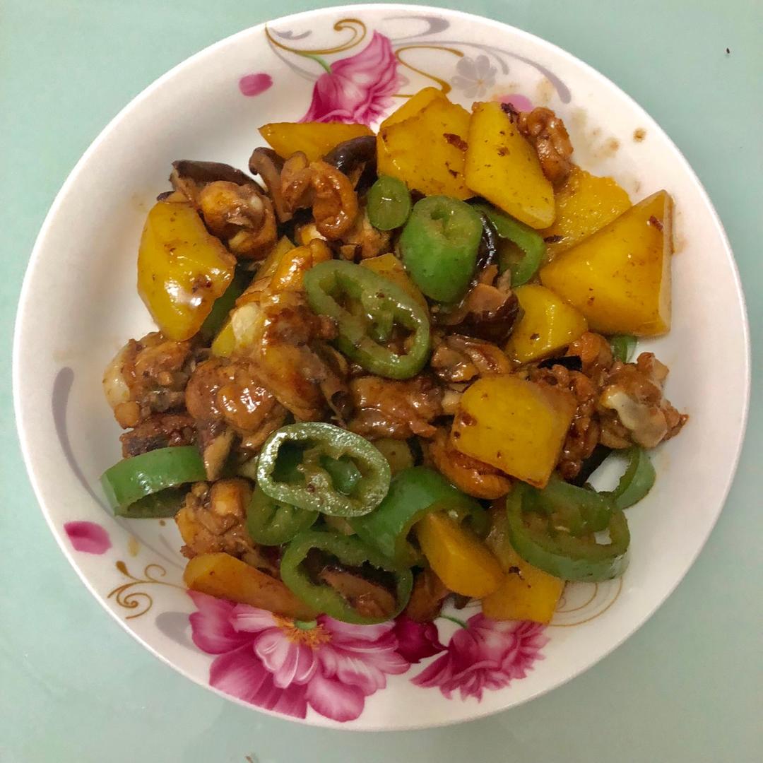 土豆香菇炖鸡腿