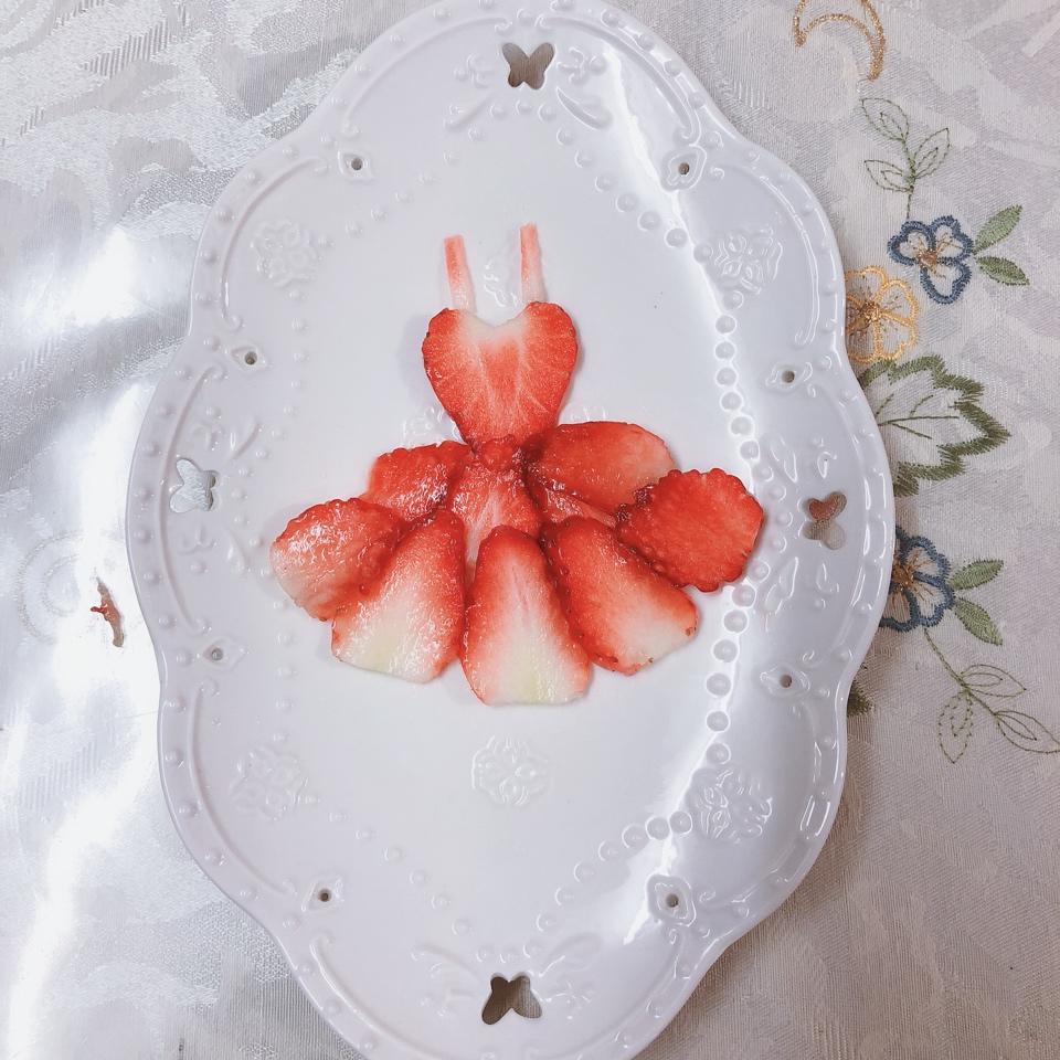 草莓造型芭蕾舞裙 小金鱼 摆盘～快手