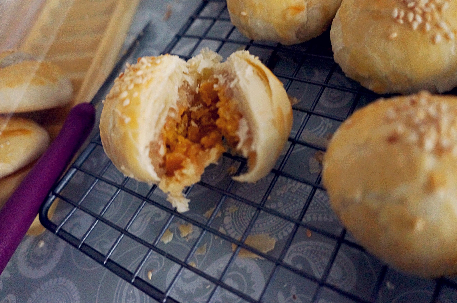 豆沙蛋黄酥
