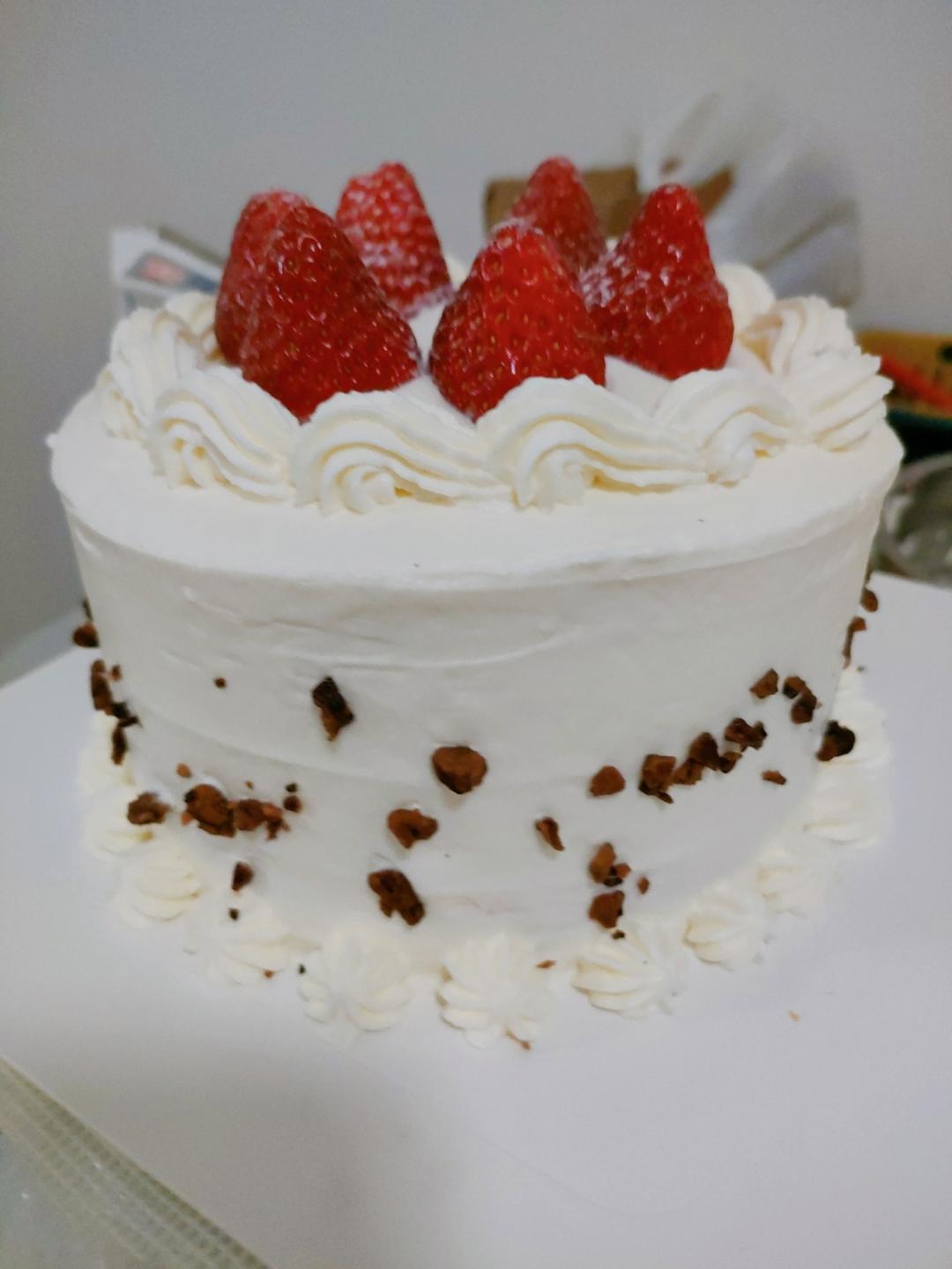 《Tinrry+》超经典的日式草莓奶油蛋糕 2.0版本（6寸配方）