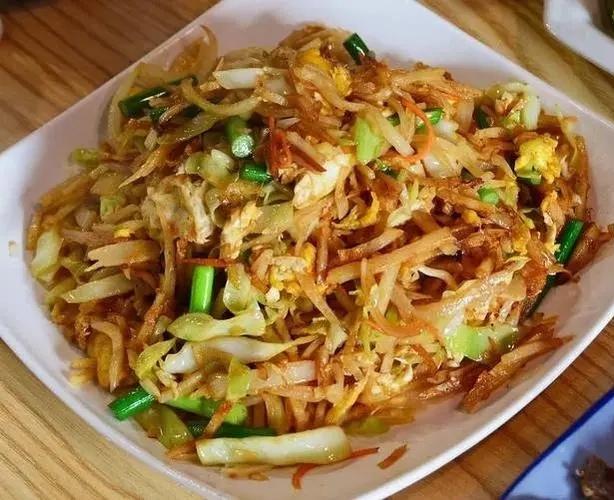 【炒饼丝的做法步骤图,炒饼丝怎么做好吃】suki0601_下厨房