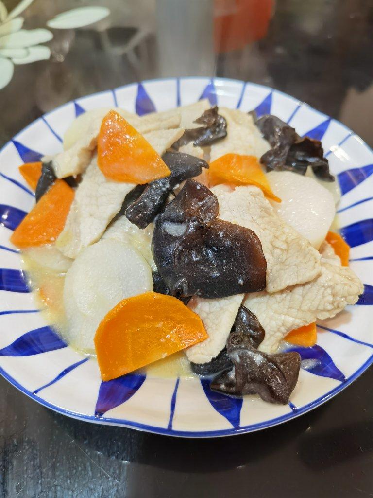 肉片山药炒木耳