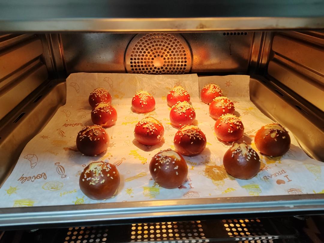 碱水小丸子（超可爱好操作的碱水面包）