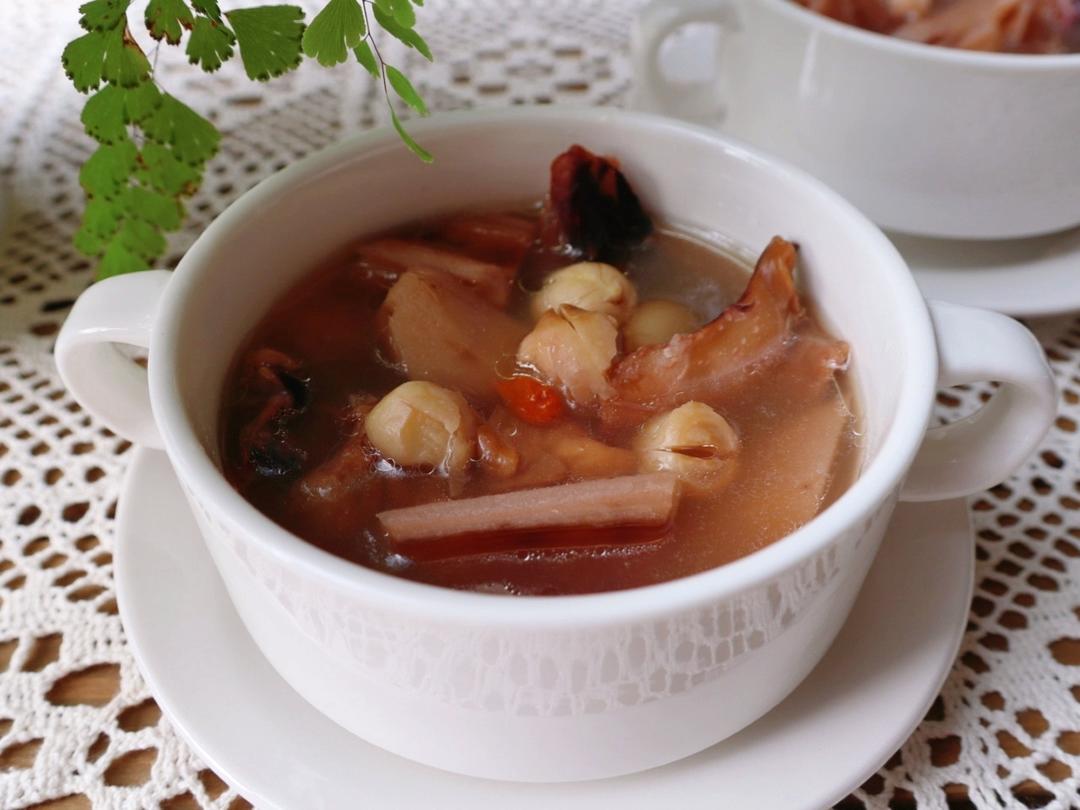 双莲墨鱼汤