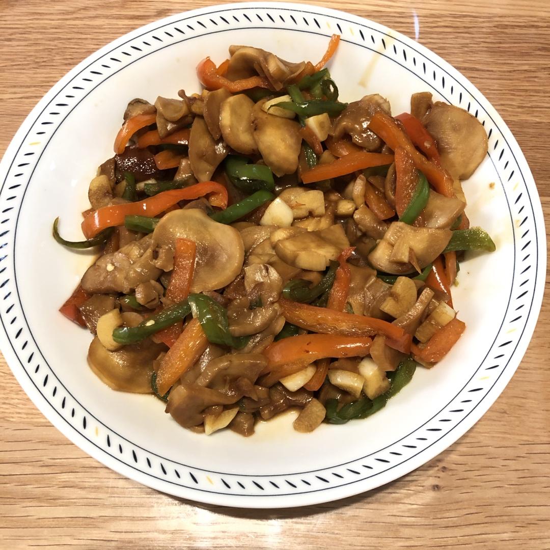 青椒素炒杏鲍菇