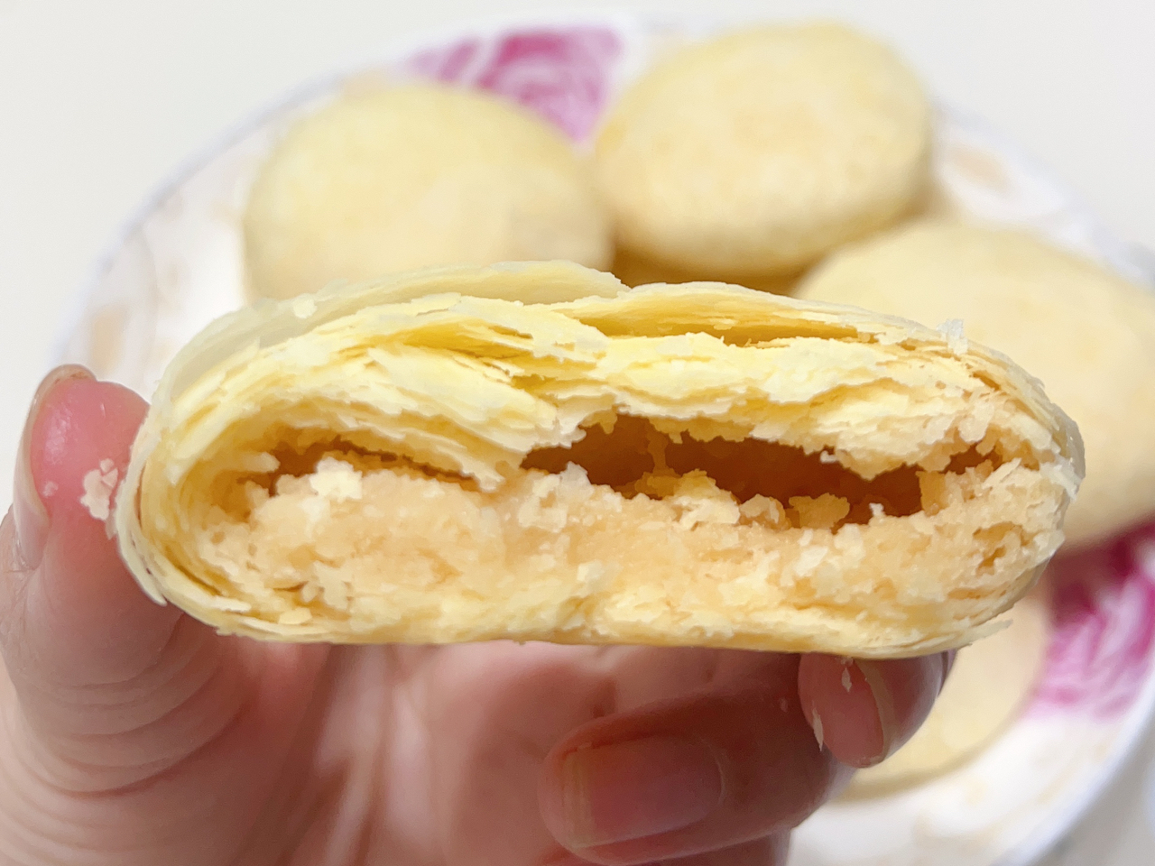 完美复刻 不容错过的台湾太阳饼，参考维格饼家台式牛奶太阳饼，奶香酥皮黄油酥饼，伴手礼升级版黄油鲜花饼的做法 步骤14