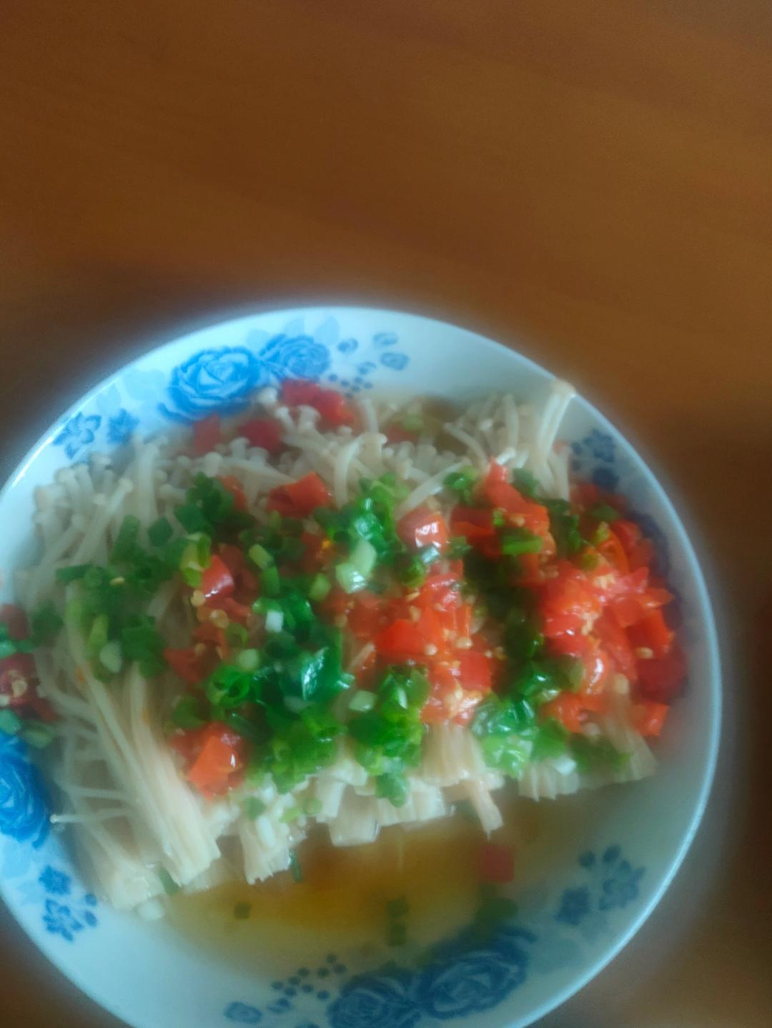 剁椒金针菇