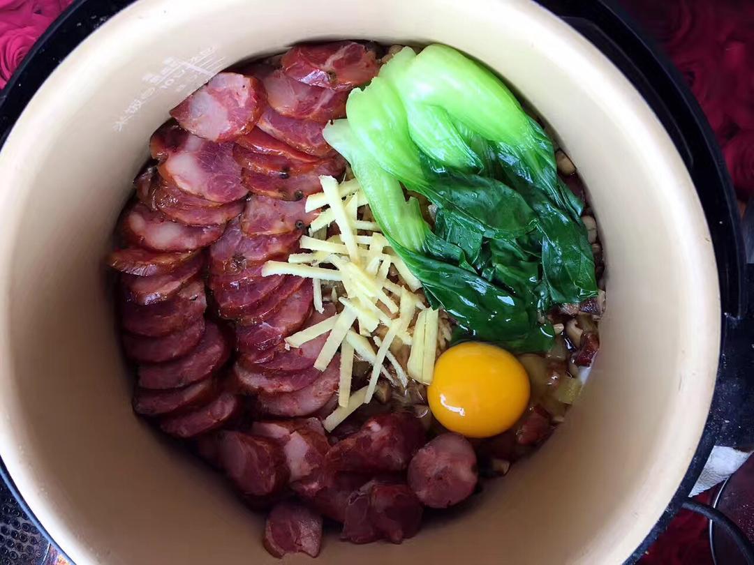 香肠煲仔饭