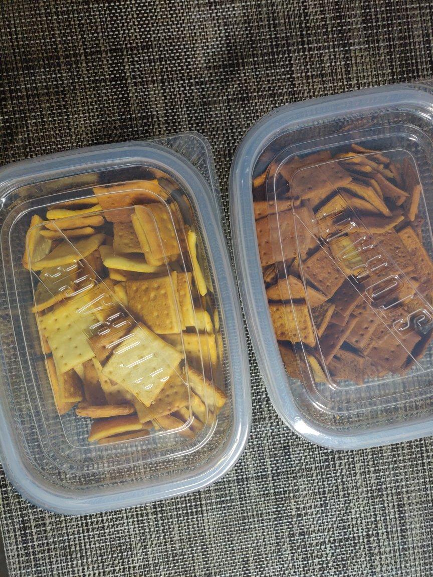 高钙奶盐苏打饼干