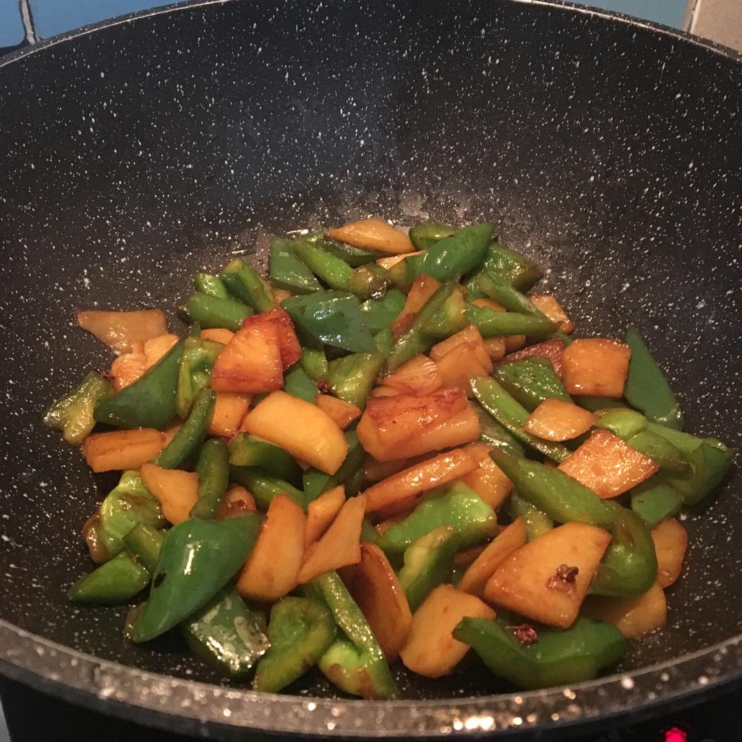 青椒土豆，素菜也可以香香的