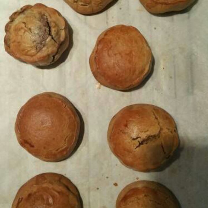 广式豆沙月饼