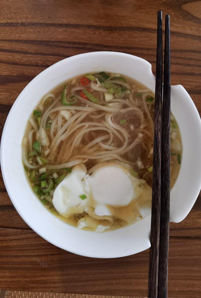 一碗热汤面