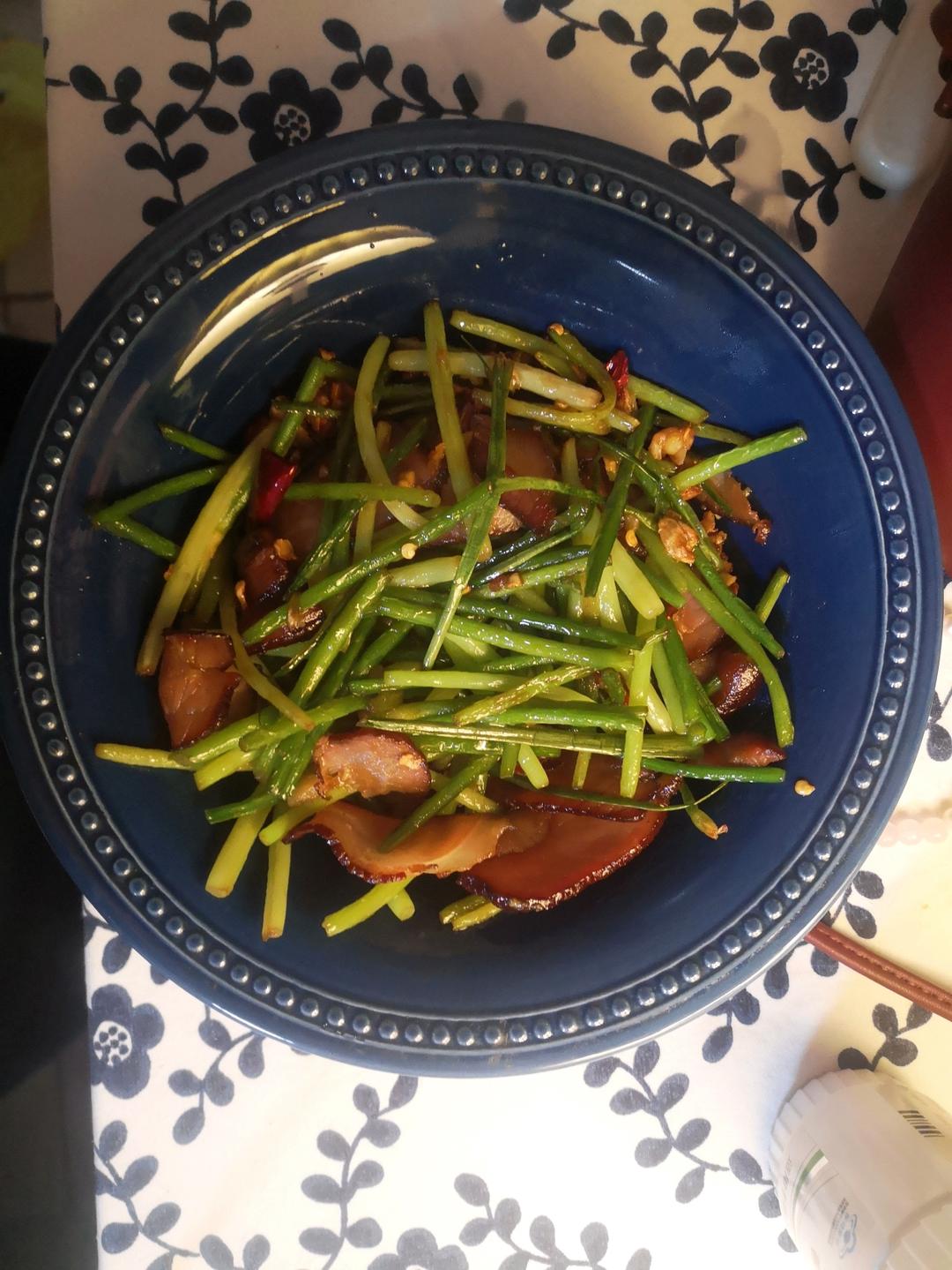 蒜苔炒腊肉
