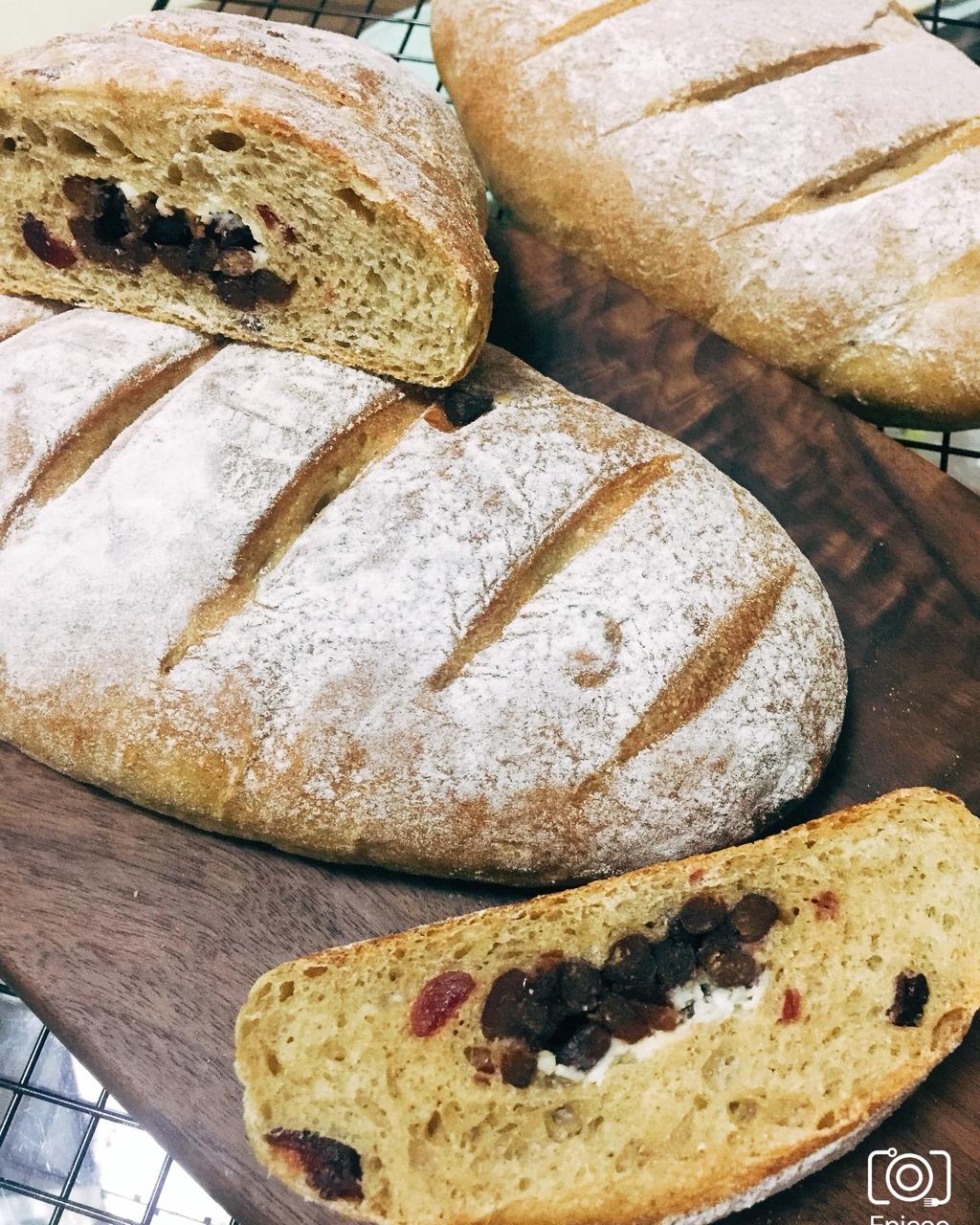 全麦蔓越莓乳酪软欧（附法国老面配方）