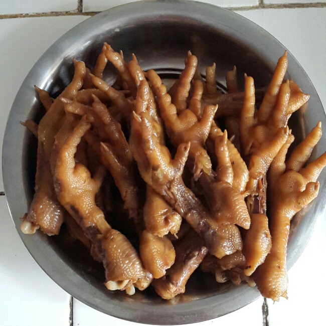 卤鸡脚