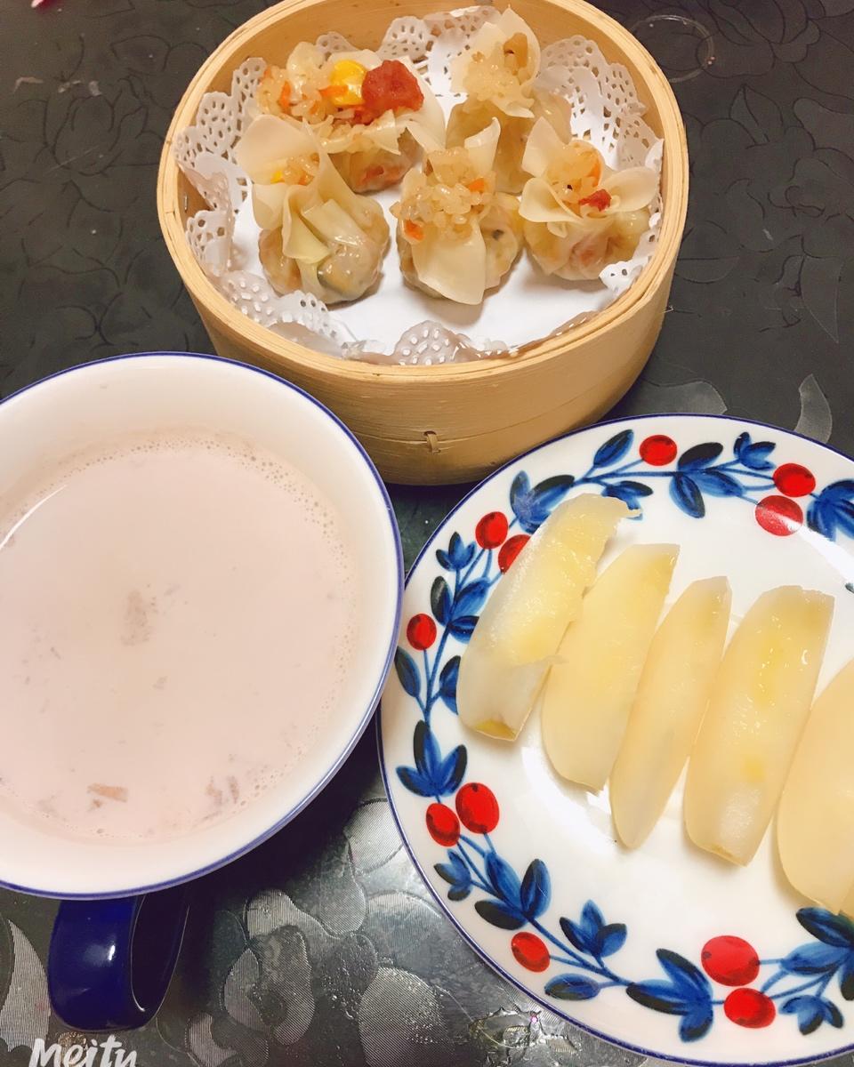 馄饨皮糯米烧麦
