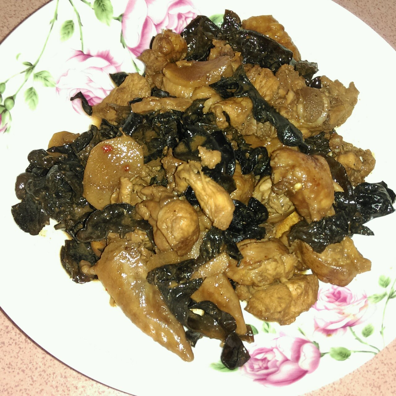 土豆胡萝卜红烧肉